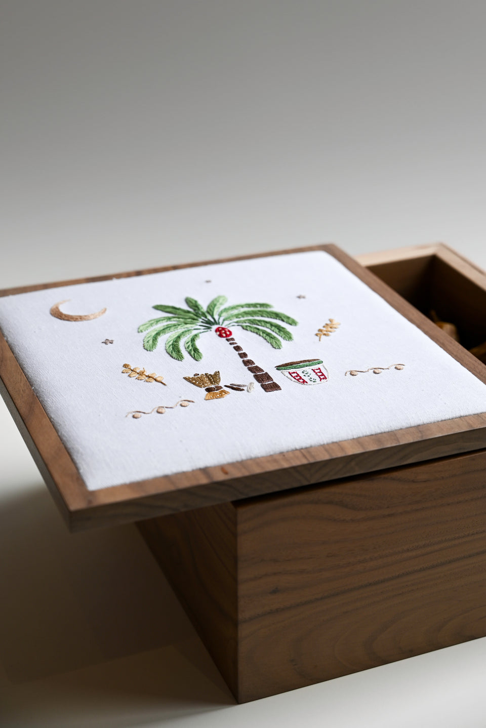 Saudi Culture Box - Concept 41
