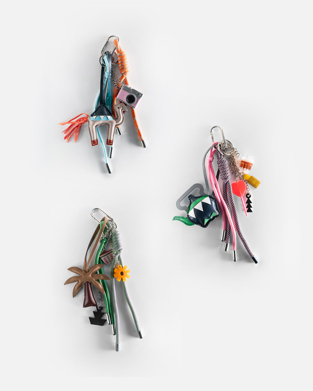 مجموعة تعاليق الحقيبة