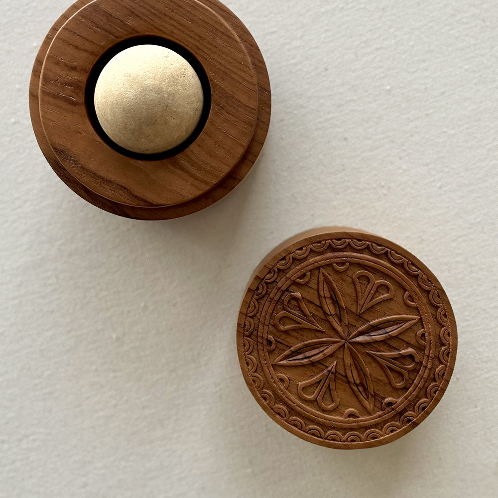 
                      
                        Najd Scent Diffuser
                      
                    